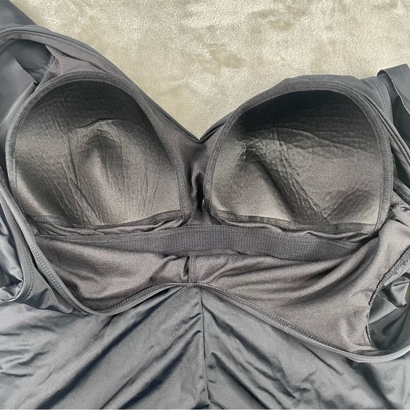 Time and Tru Black Swimsuit with Ruffle Arms 2X (20W-22W) - Picture 5 of 9